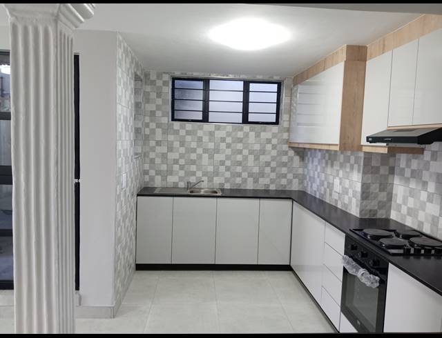 3 BEDROOM FREESTANDING TO LET IN ESSENWOOD